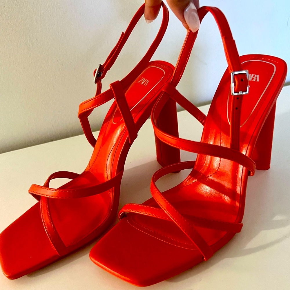 High heels Zara. 39 US Orange/Red